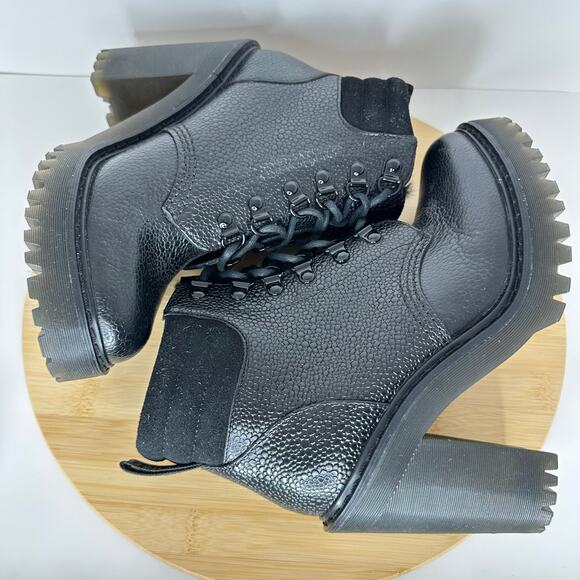 Dr. Martens Persephone Milled Nappa Chunky Heel Boots Faux Fur Lined Size 7 - Picture 7 of 8